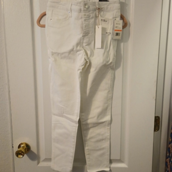 Jeans - Picture 1 of 3